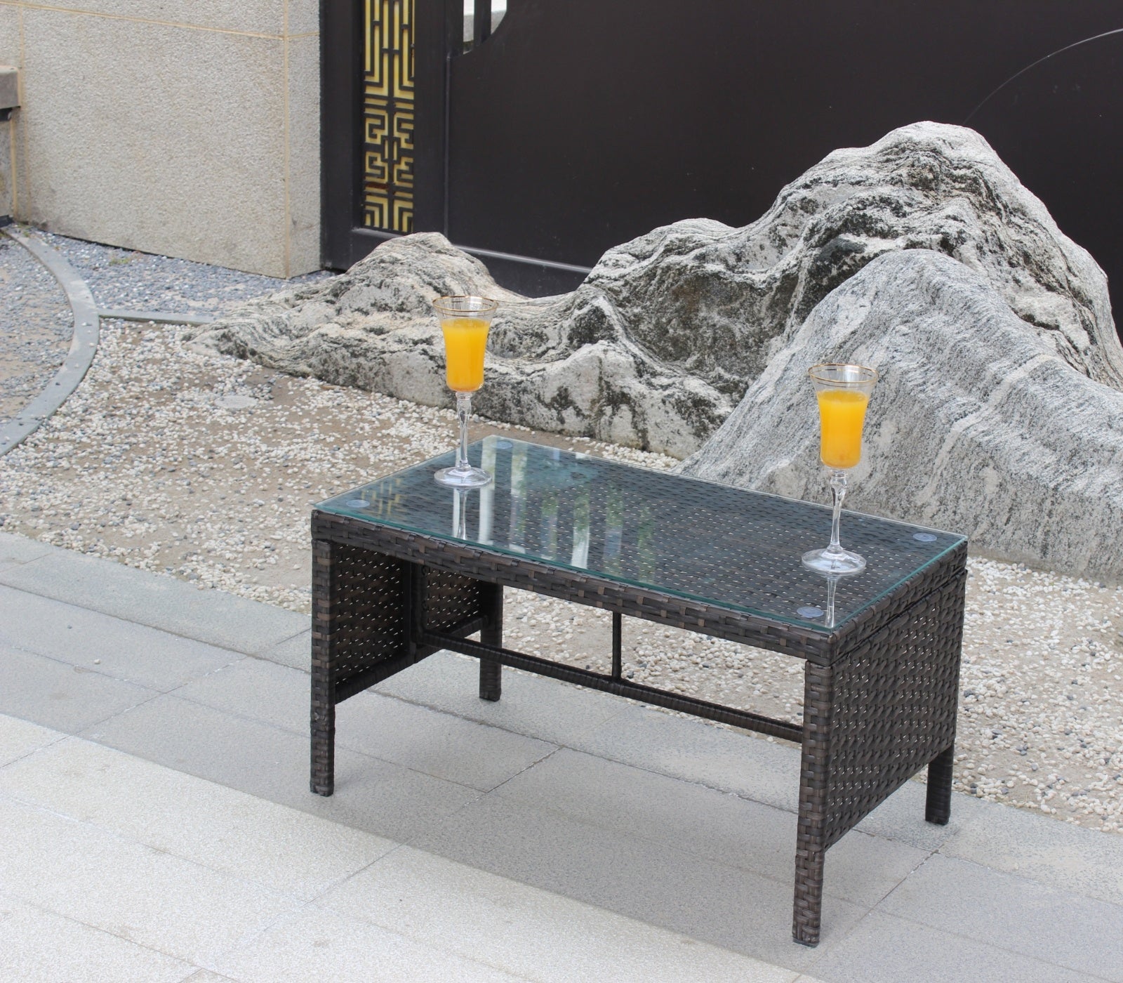 Outdoor Patio Furniture 1 Coffee Table With Clear Tempered Glass